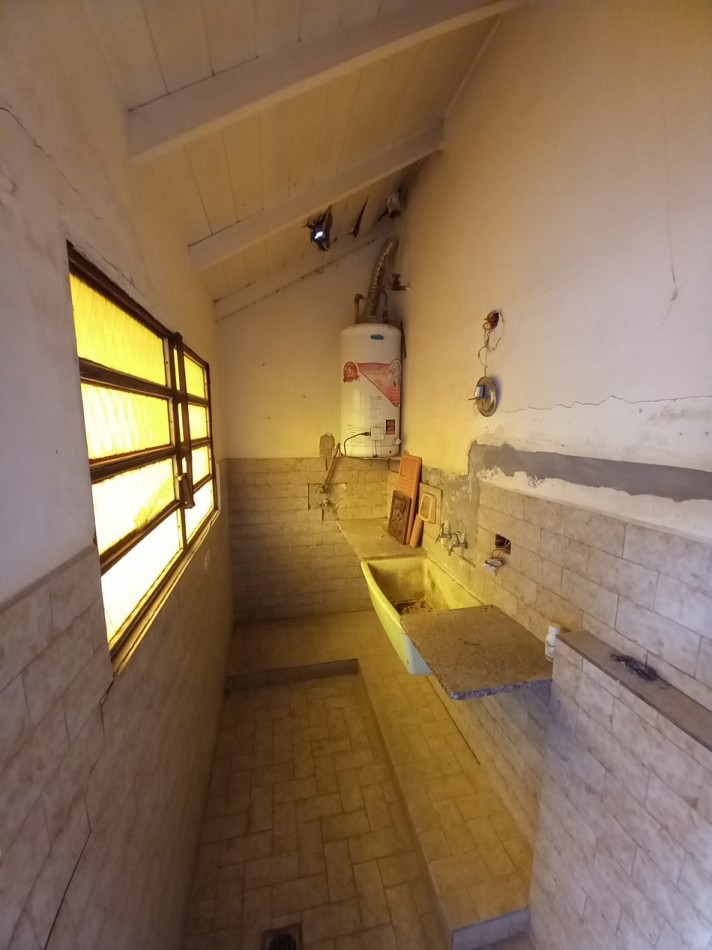 VENTA CHALET al FRENTE MAS CASA al FONDO-RETASADO