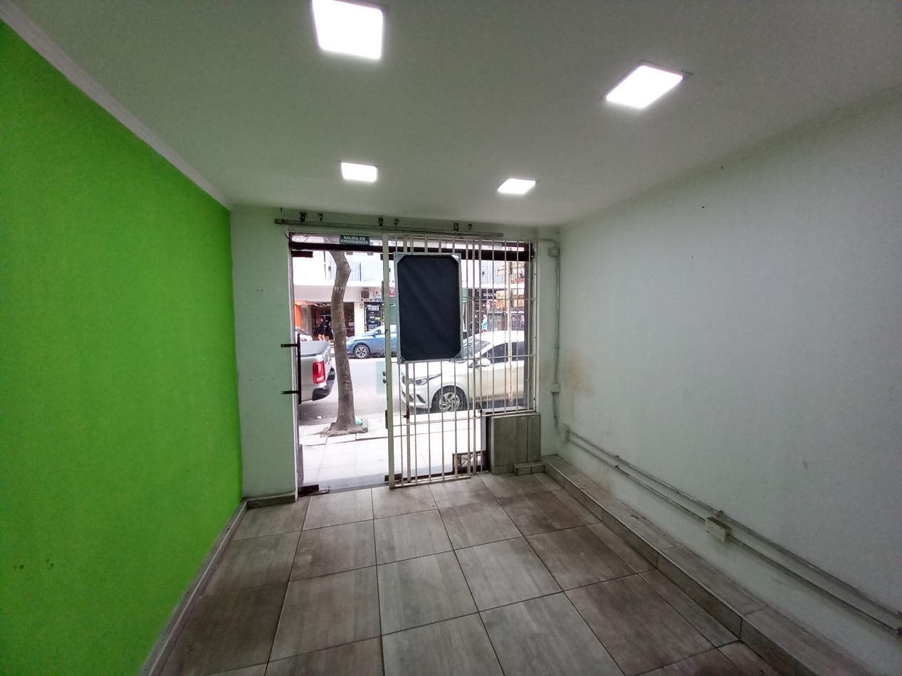 Venta Local con SOTANO TUCUMAN y FALUCHO 