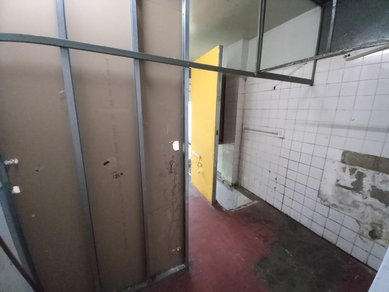 Venta Local con SOTANO TUCUMAN y FALUCHO 