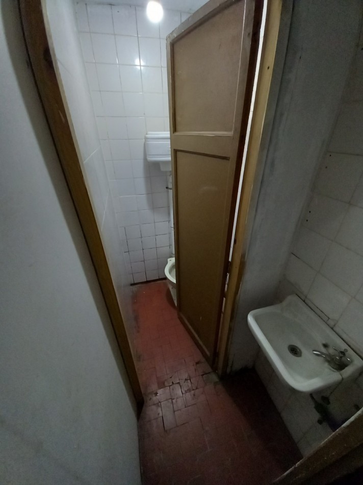 Venta Local con SOTANO TUCUMAN y FALUCHO 