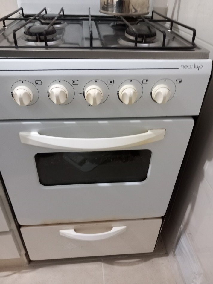 ALQUILER x 12 MESES 2AMB AMOBLADO SIN MASCOTAS CENTRO